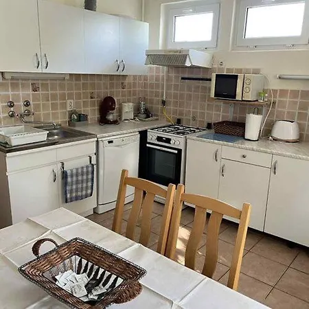 شقة Marianna Apartman- *