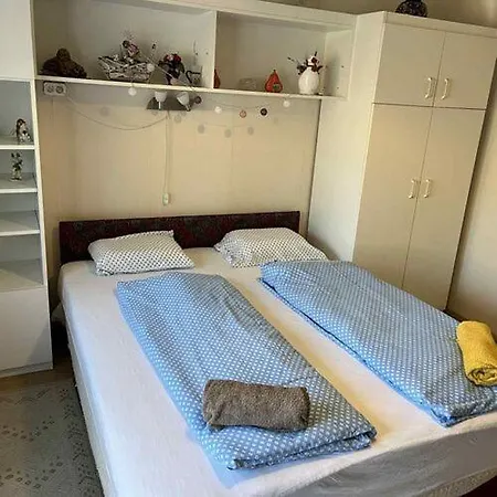 Marianna Apartman- شقة Balatonföldvár